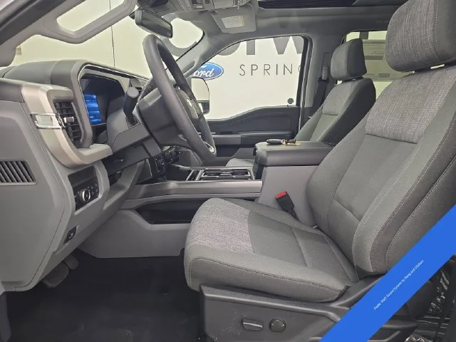 New 2026 Oxford White Ford F-250® XLT image 24