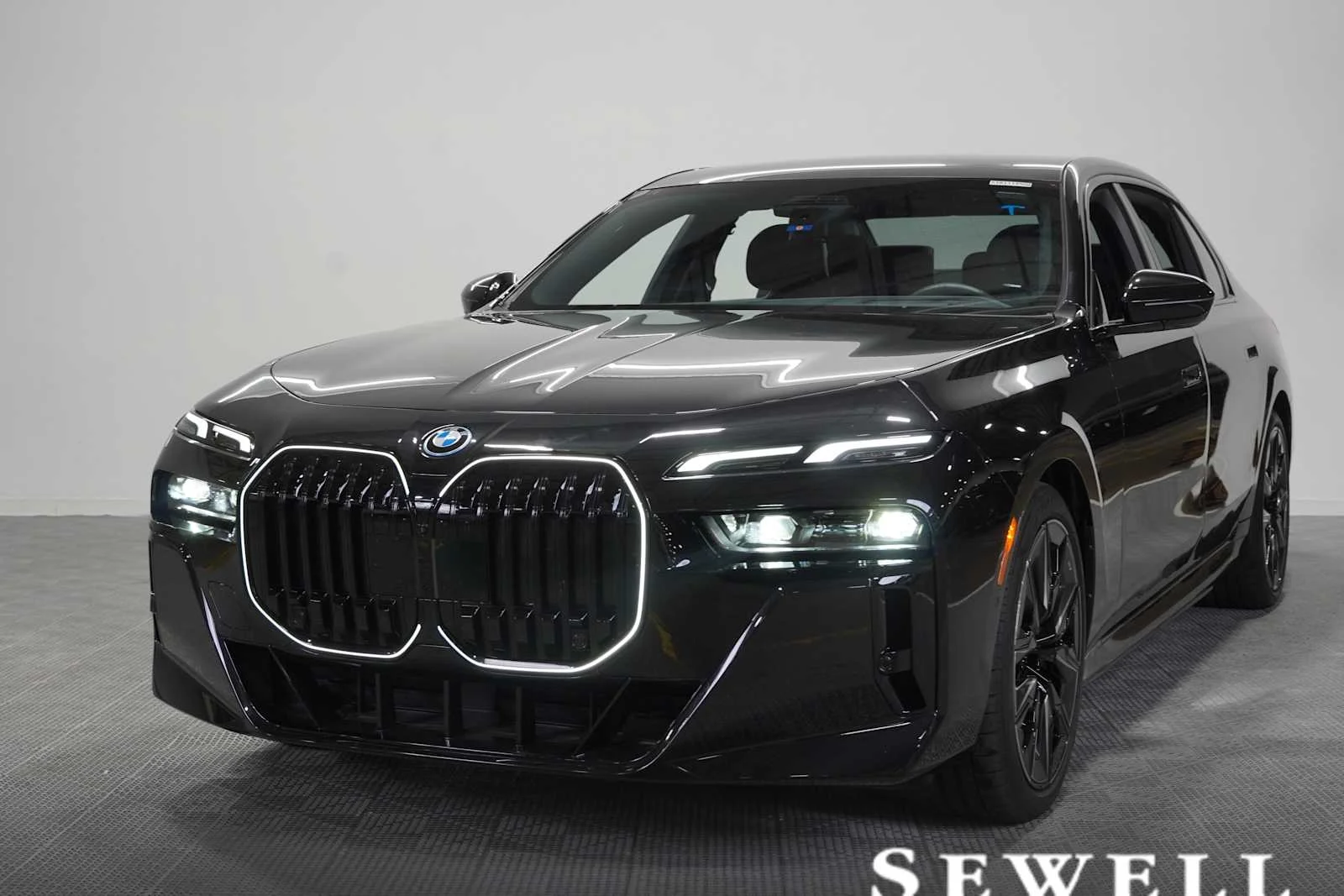 2025 BMW i7 xDrive60 Sedan's photo