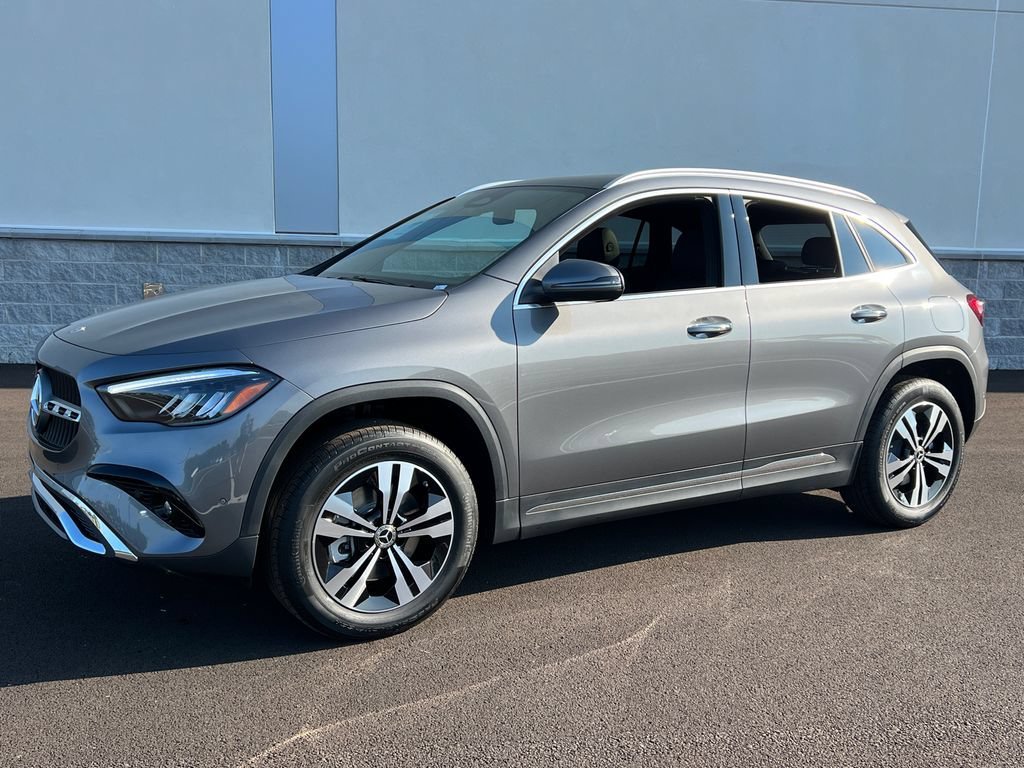 New 2026 Mountain Grey Metallic Mercedes-Benz GLA 250 image 40