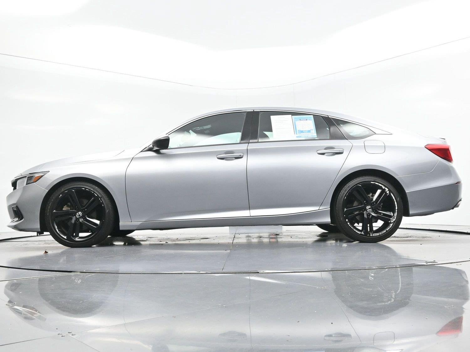 Used 2022 Lunar Silver Metallic Honda Sport image 44