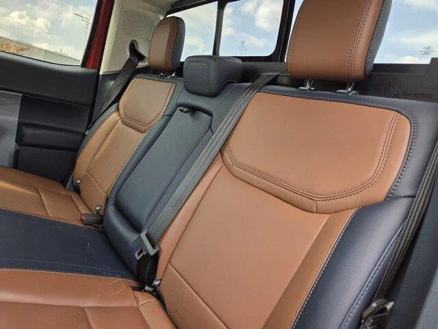 Used 2024 Hot Pepper Red Metallic Tinted Clearcoat FORD LARIAT image 26