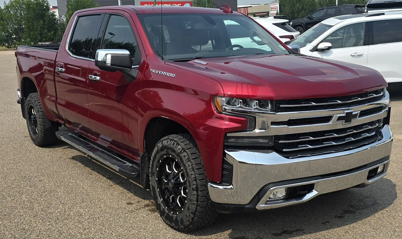 Used 2020 Red Chevrolet LTZ Crew Cab image 7