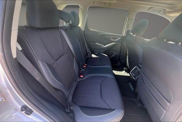 Used 2022 Silver Subaru Premium image 25