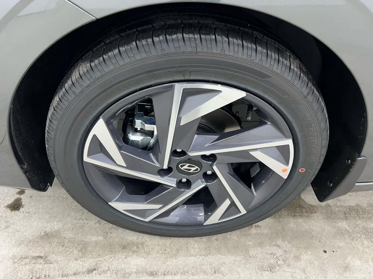 New 2026 Amazon Gray Hyundai Limited image 38