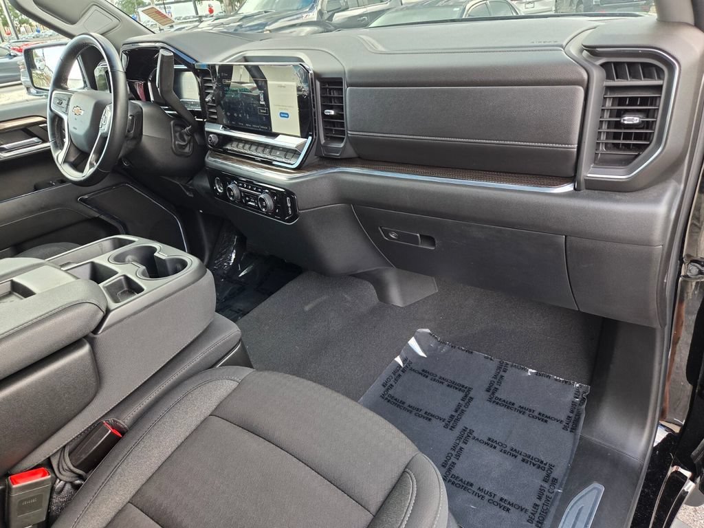 Used 2024 Black Chevrolet LT (2FL) image 18