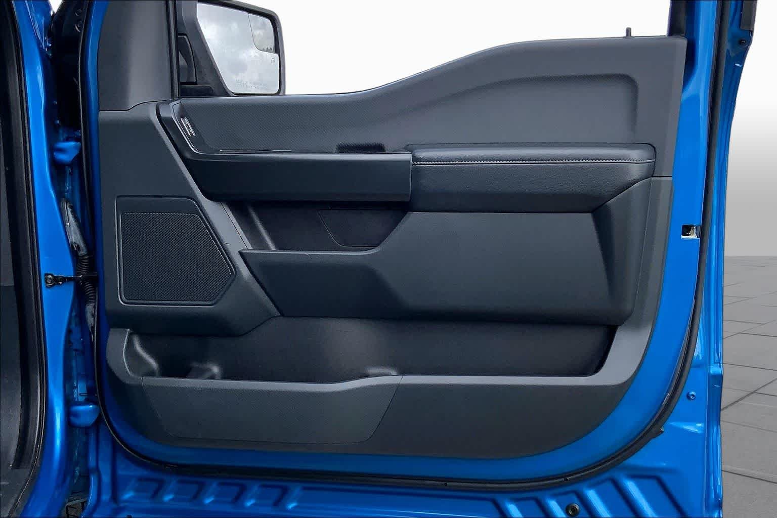 Used 2021 Velocity Blue Ford XL image 22