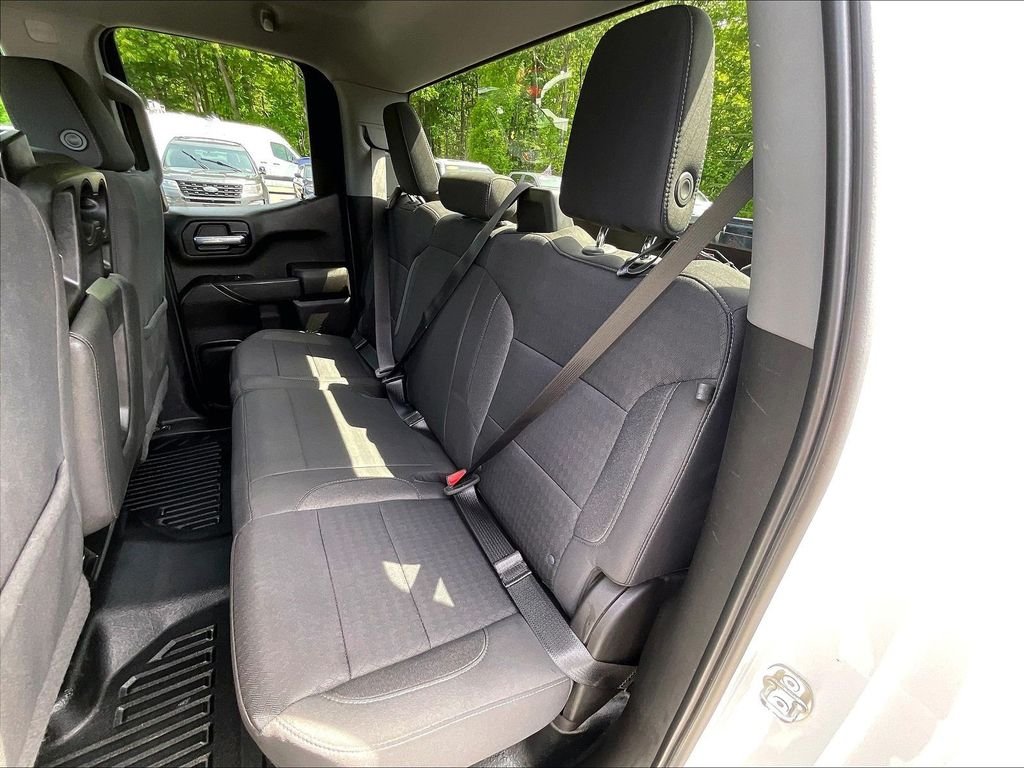 Used 2022 White GMC Pro image 25
