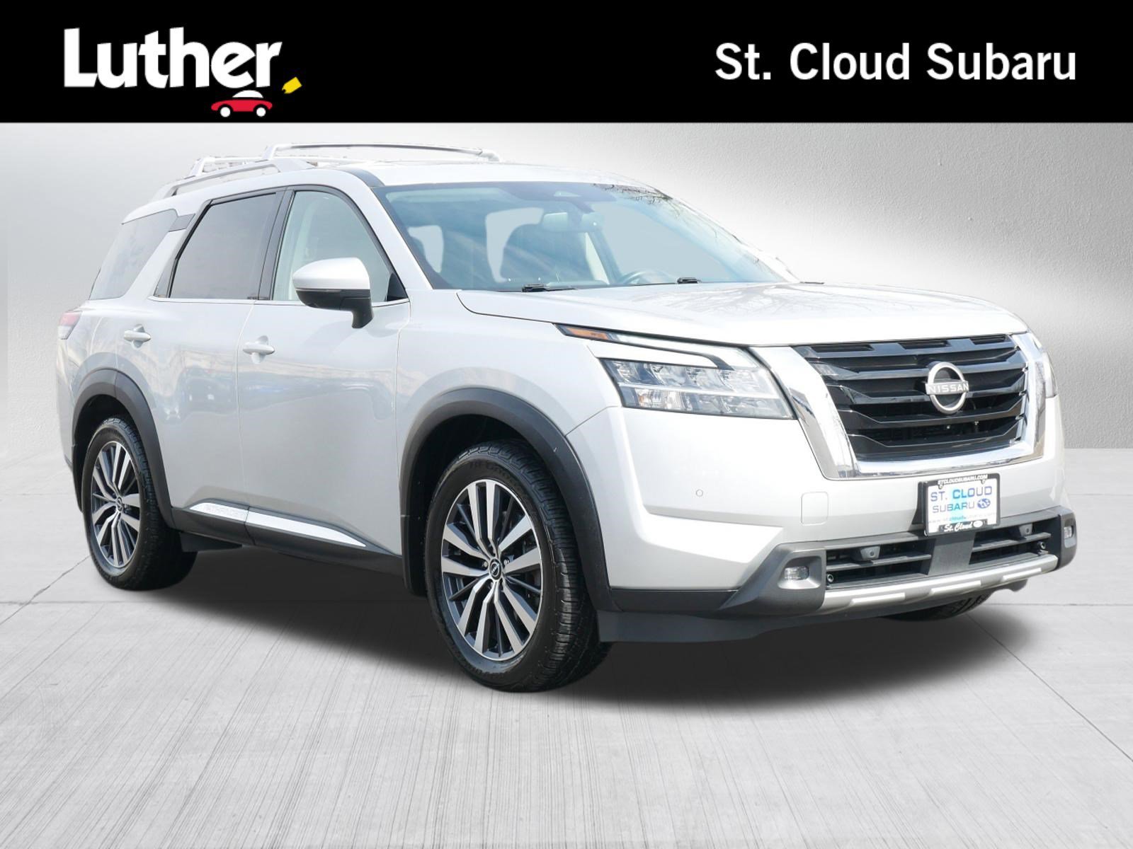 2022 Nissan Pathfinder Platinum