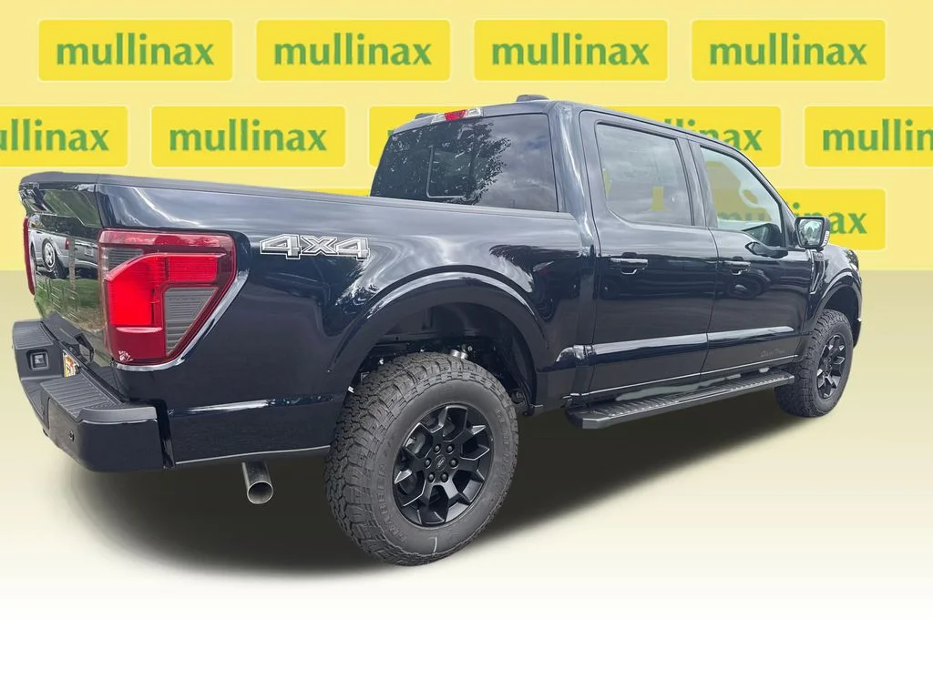 New 2026 Blue Ford XLT image 6