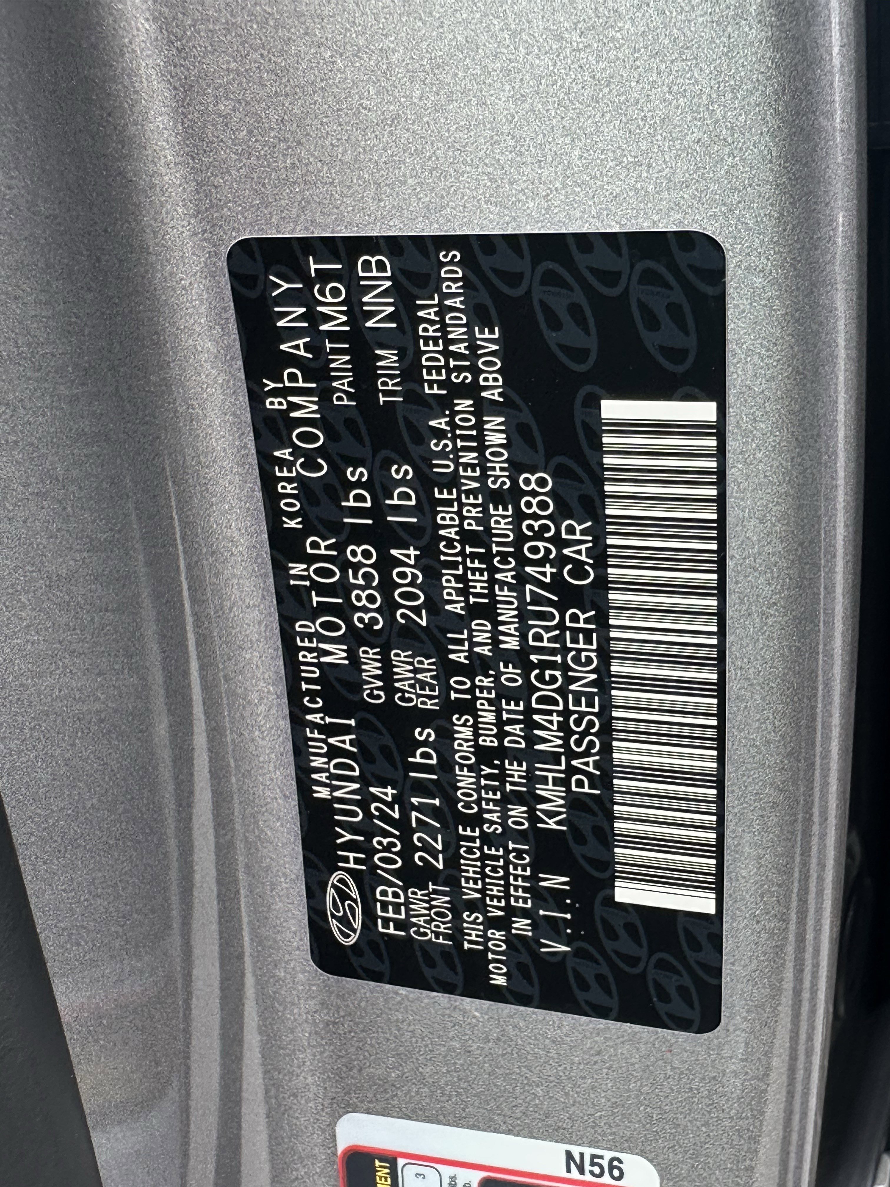 Used 2024 Fluid Metal Hyundai SEL image 31