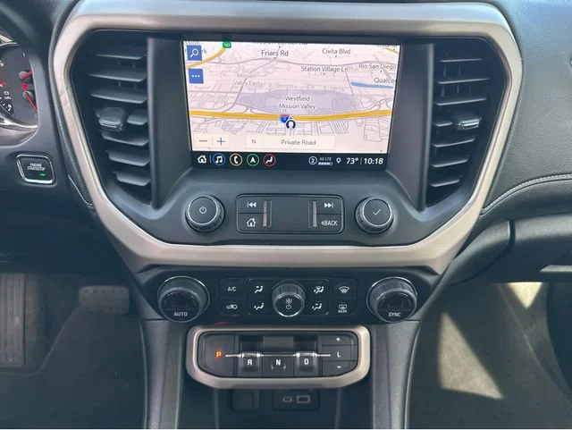 2023 GMC Acadia Denali - Photo 25