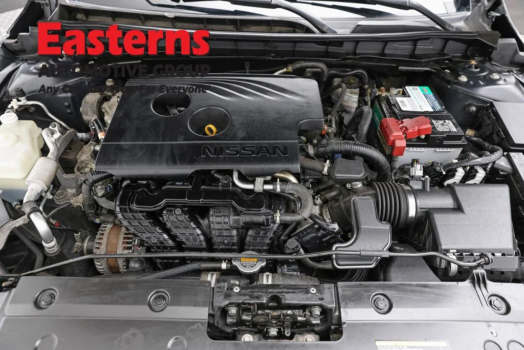 Used 2020 Black Nissan 2.5 S image 7