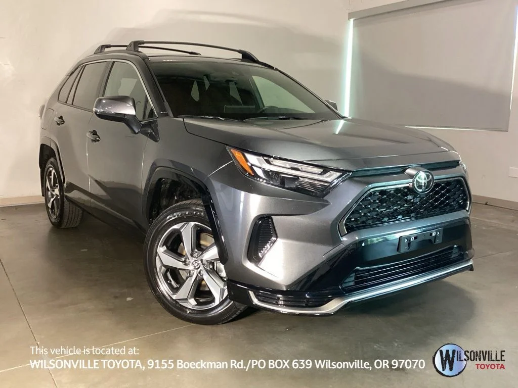 2025 Toyota RAV4 Plug-in Hybrid SE AWD's photo