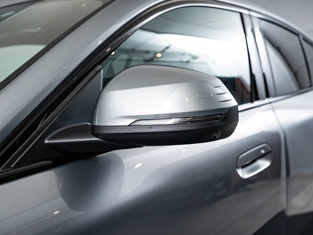 New 2027 Skyscraper Grey Metallic BMW xDrive28i image 16