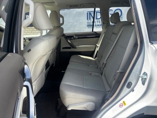 Used 2019 Starfire Pearl Lexus 460 image 9