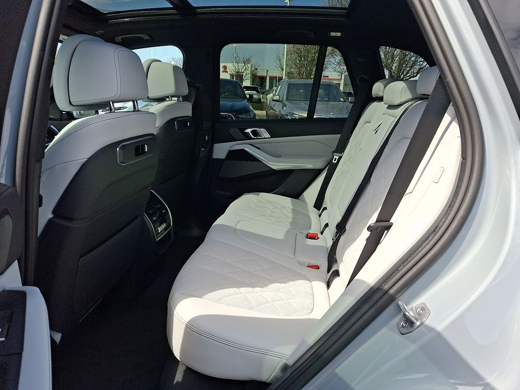 Used 2026 Brooklyn Grey Metallic BMW xDrive50e image 5