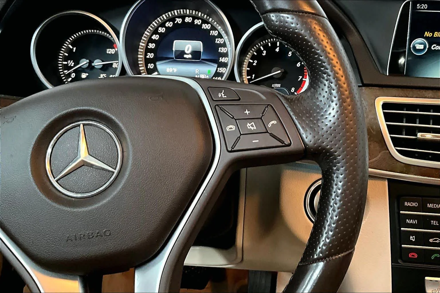 Used 2016 Steel Grey Metallic Mercedes-Benz E 350 Luxury image 25
