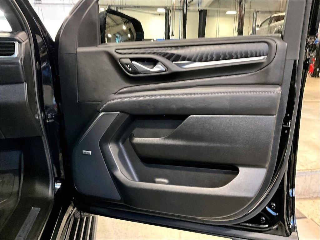 Used 2024 Black GMC Denali image 12