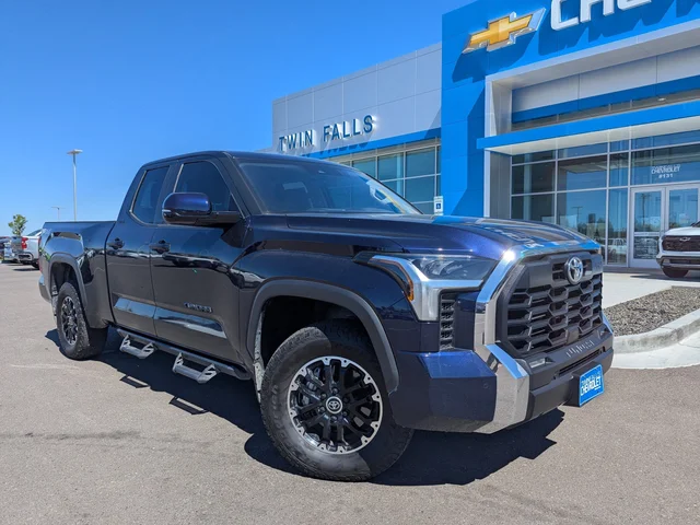 2022 Toyota Tundra 4WD SR5