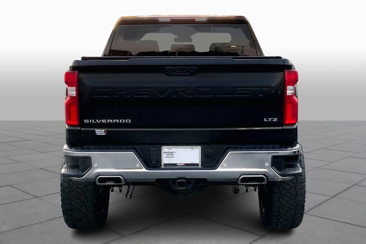 Used 2022 Black Chevrolet LTZ image 5