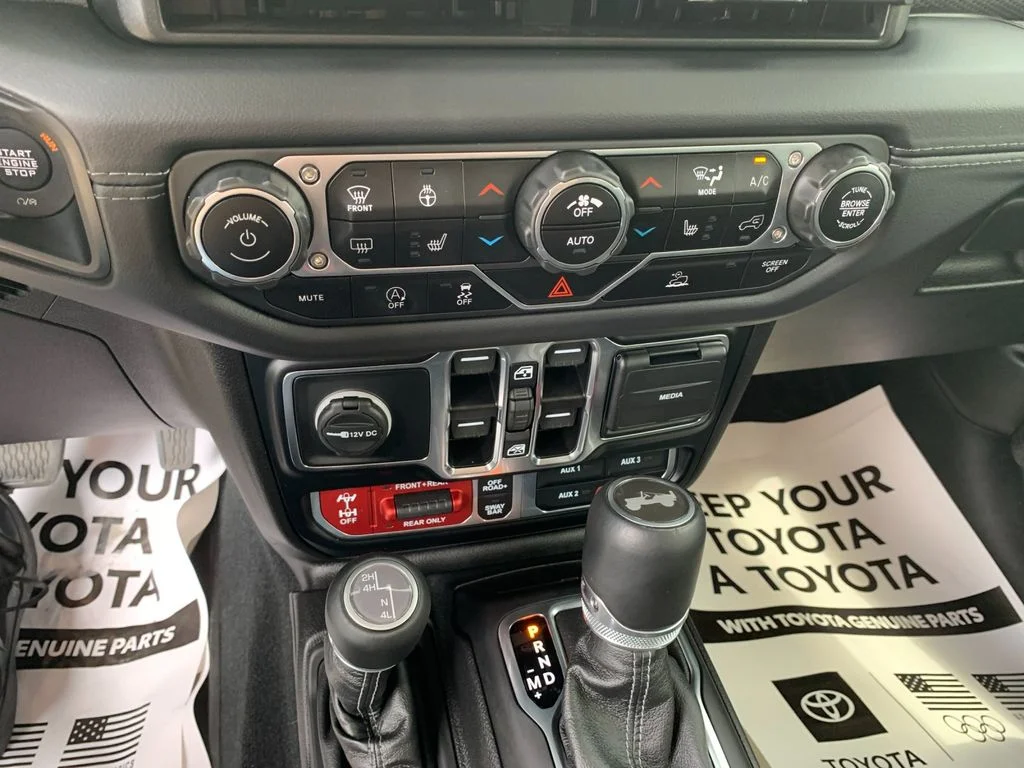 Used 2024 Black Jeep Rubicon image 23