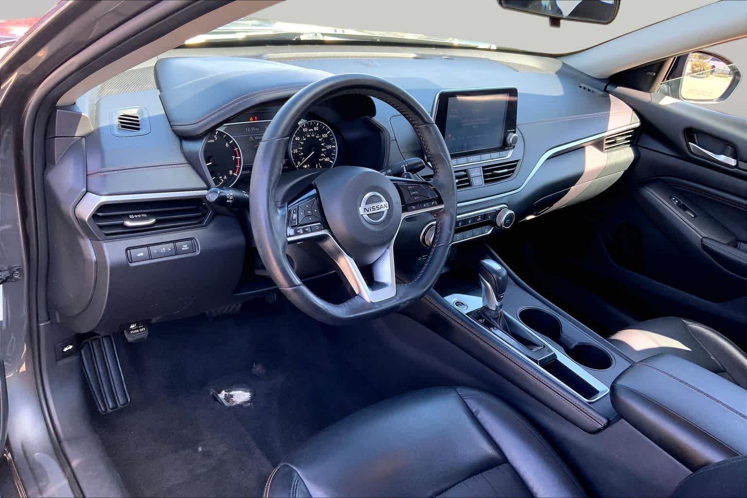 Used 2020 Gun Metallic Nissan 2.5 SR image 17