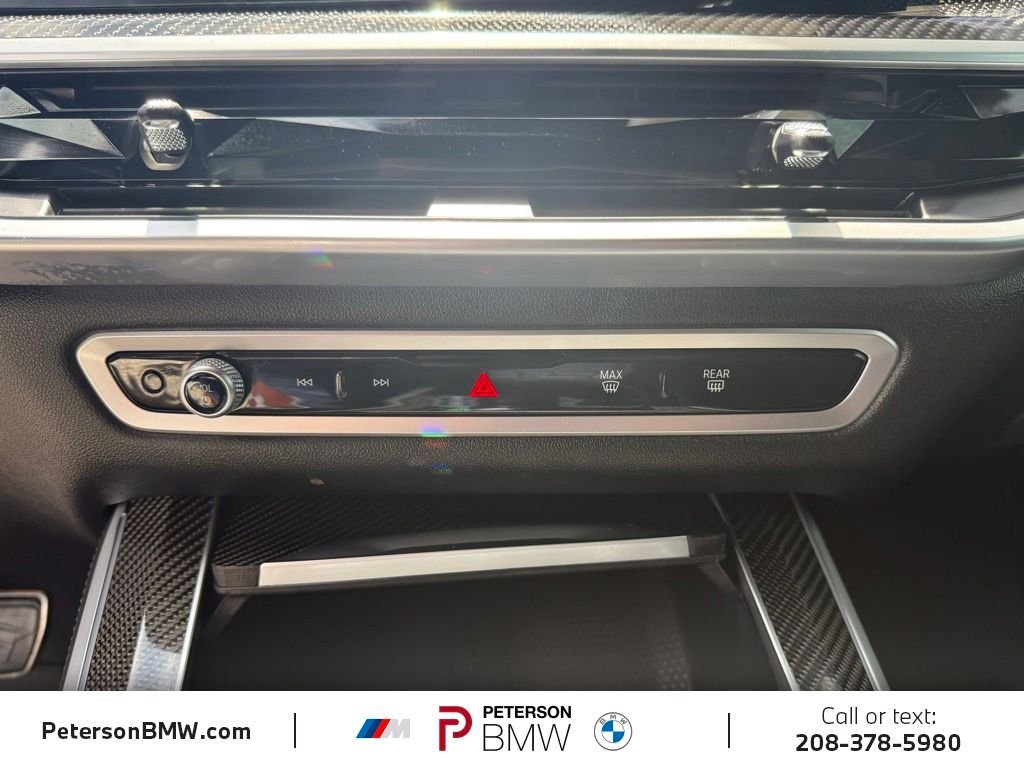 Used 2024 Alpine White BMW M60i image 27