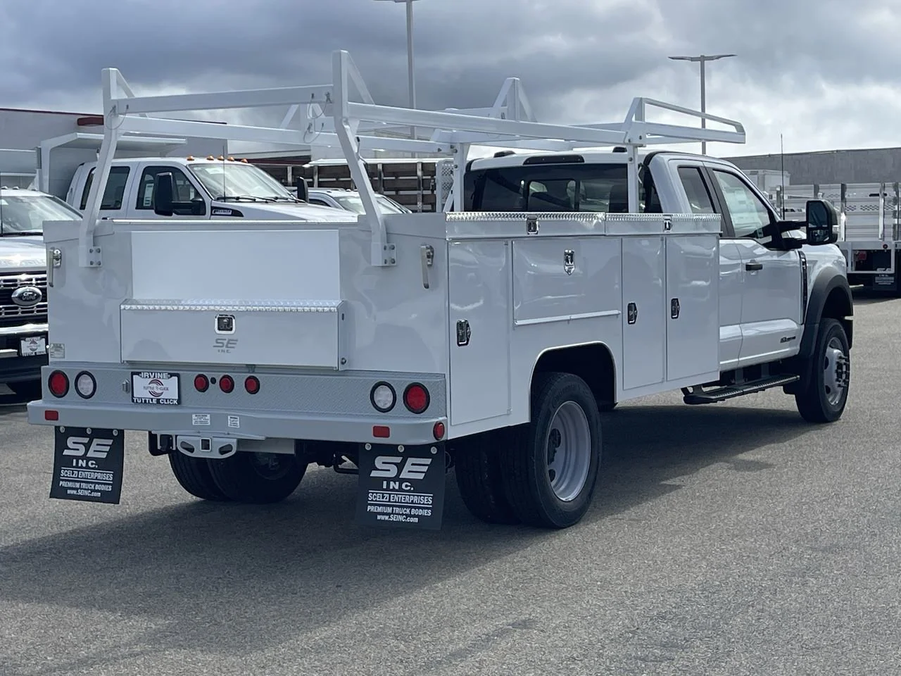 New 2024 Oxford White Ford XL image 6