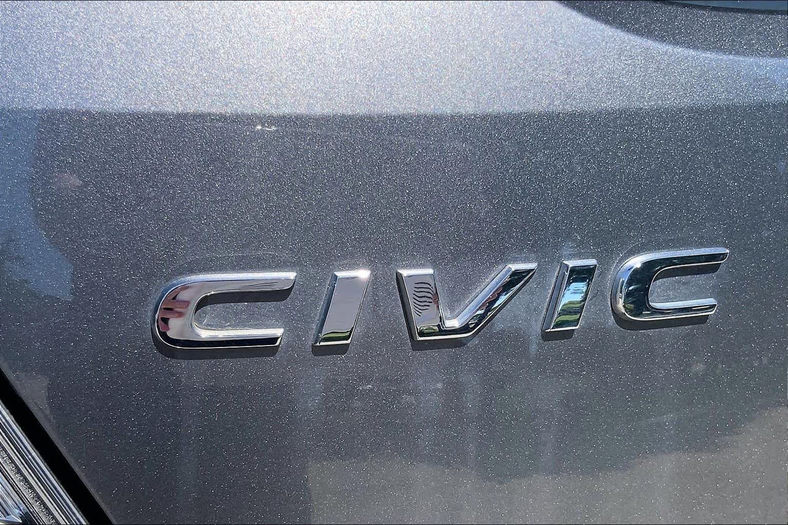 Used 2021 Polished Metal Metallic Honda EX image 10