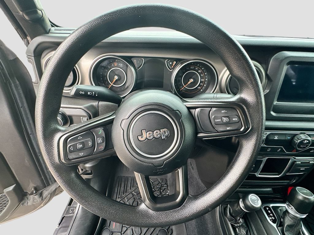 Used 2023 Grey Jeep Sport image 11