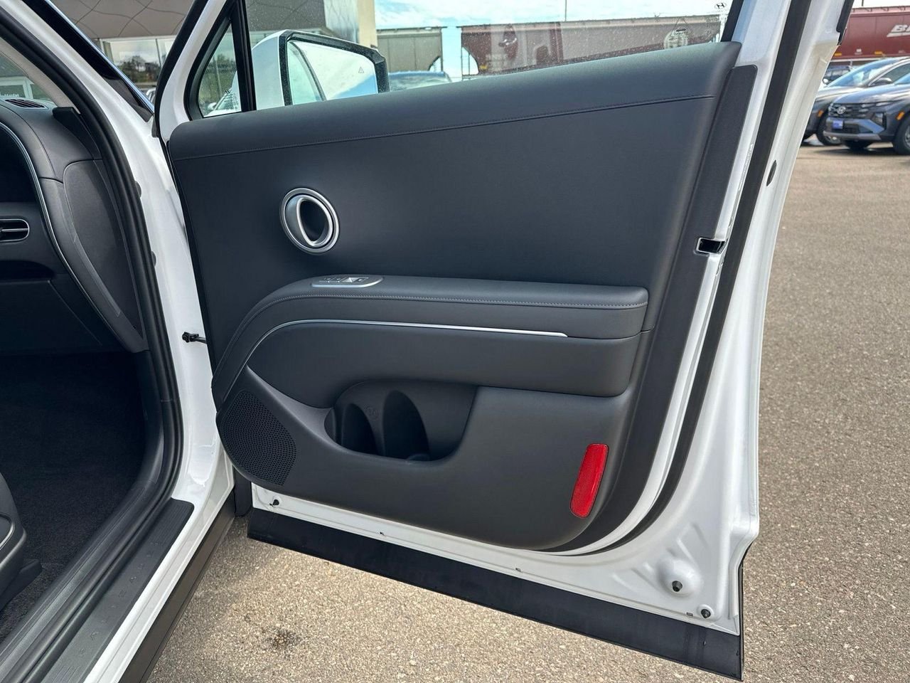 New 2026 White Hyundai SEL Premium AWD image 42