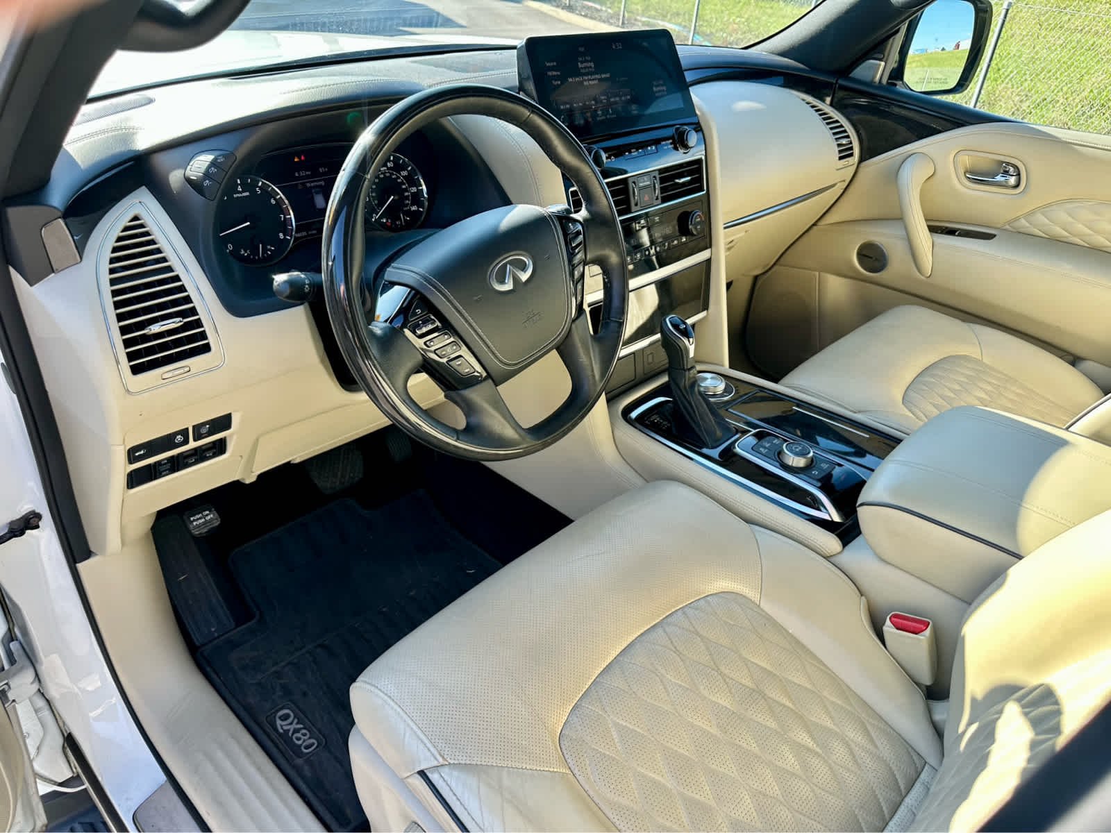 Used 2022 Moonstone White INFINITI SENSORY image 11