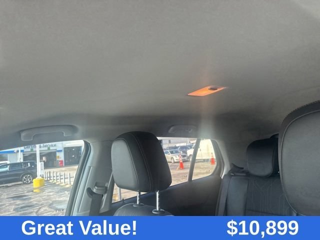 Used 2018 SILVER ICE METALLIC Chevrolet LT image 40