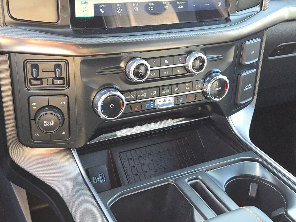 2023 Ford F-150 Platinum - Photo 28