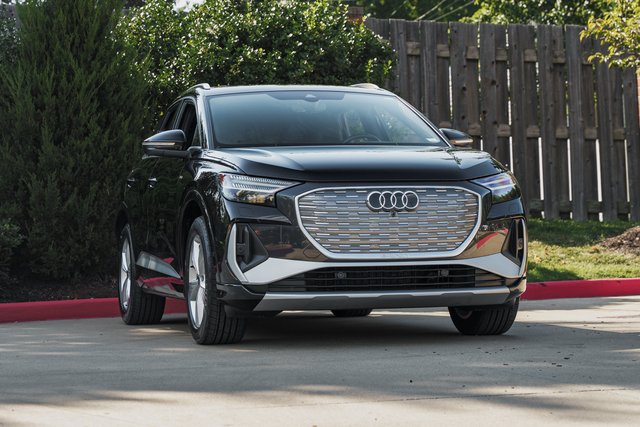 2023 Audi Q4 e-tron Prestige