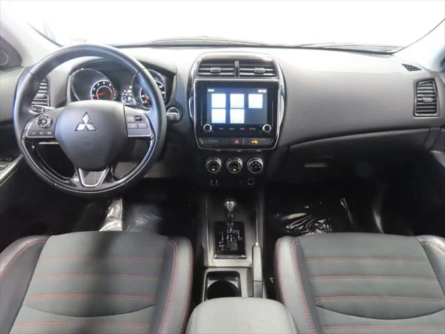 Used 2025  Mitsubishi S image 15
