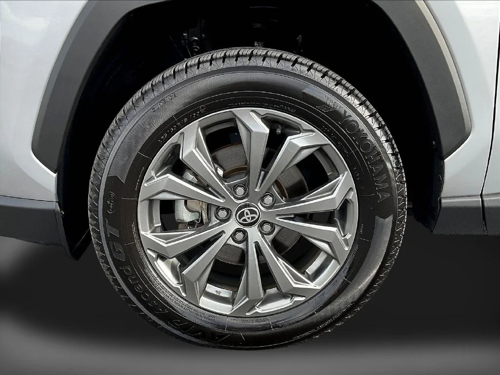 Used 2022 Silver Sky Metallic Toyota Limited image 41
