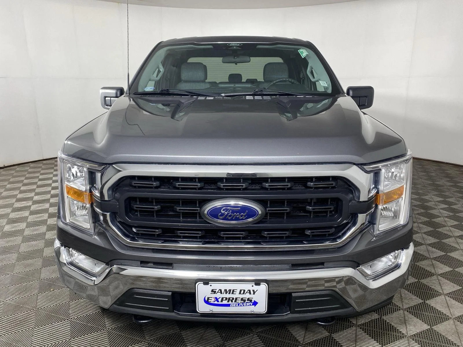 Used 2022 Carbonized Gray Ford XLT image 2