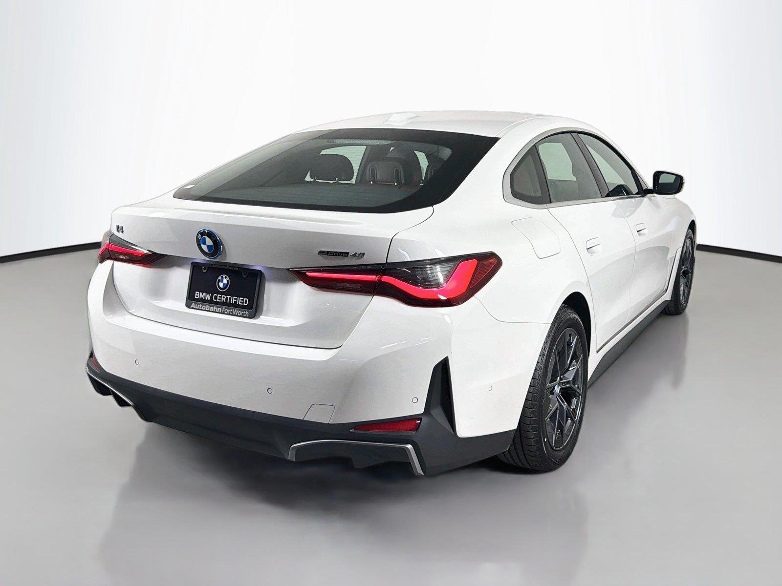 Used 2023 Alpine White BMW eDrive40 image 5