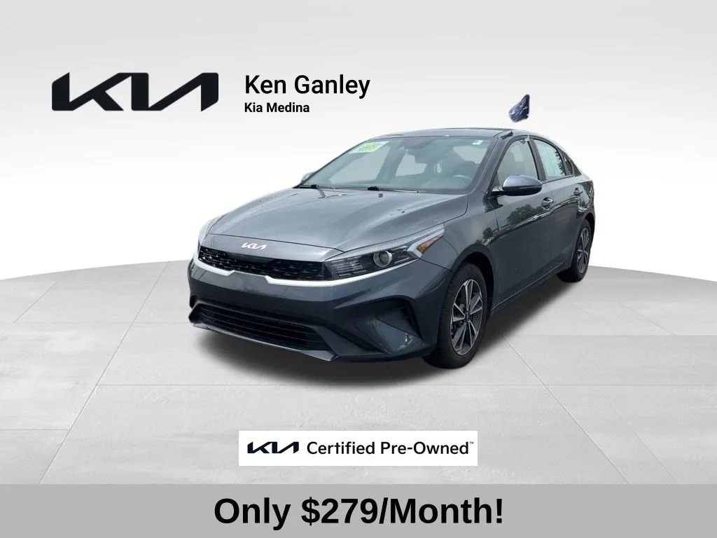 2024 Kia Forte LXS AT's photo