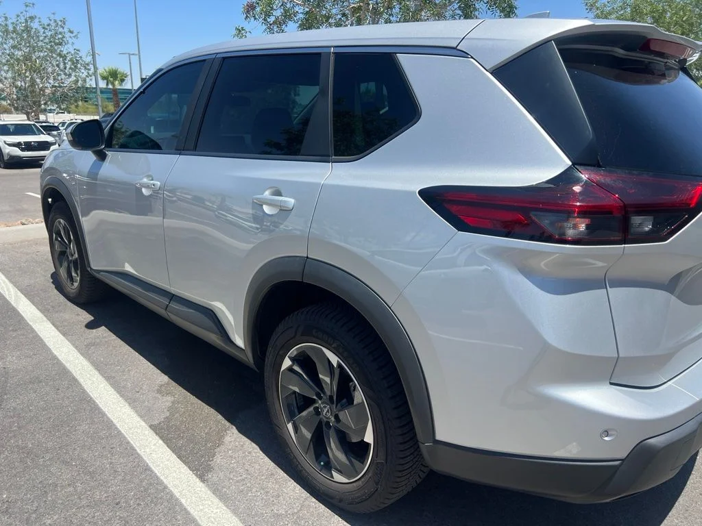 Used 2024 Silver Nissan SV image 4