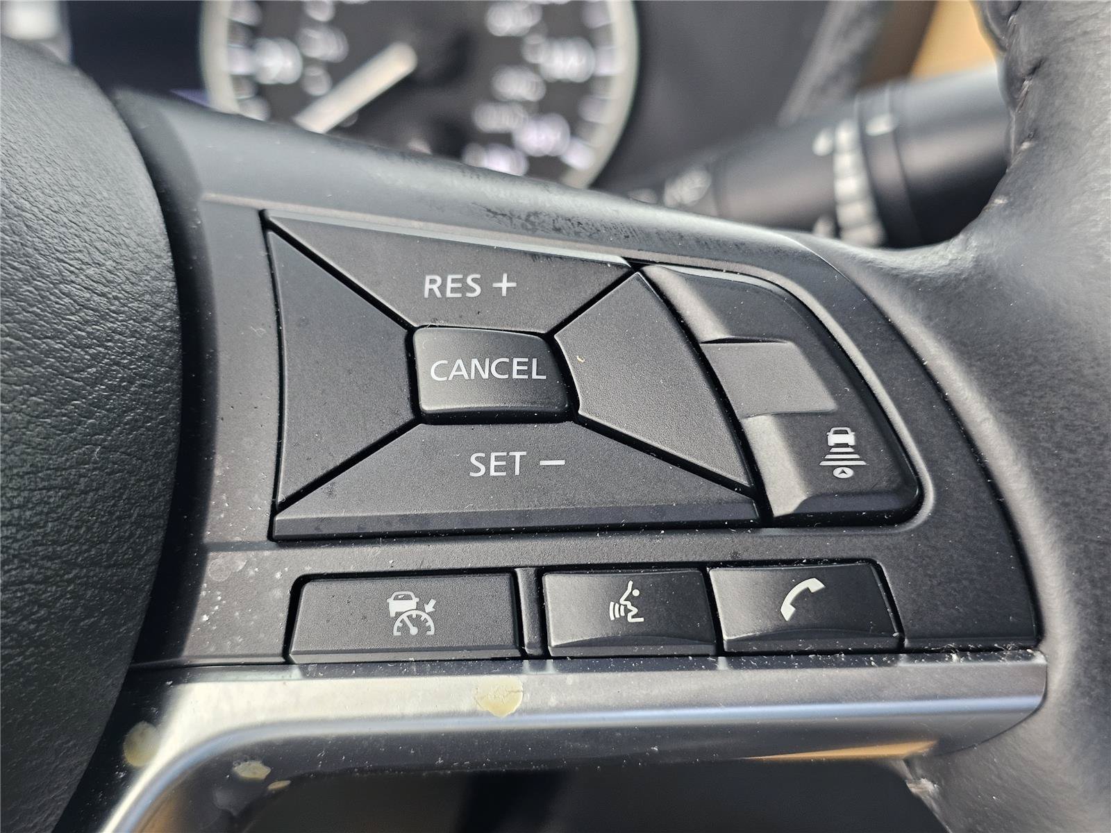 Used 2024 Super Black Nissan SV image 21