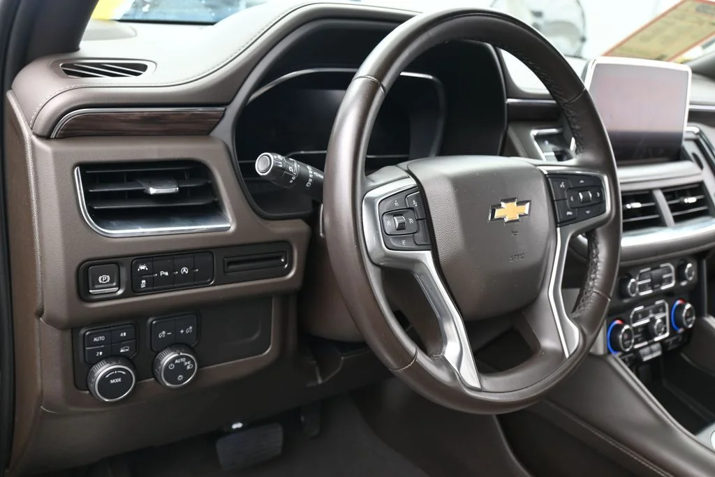 Used 2023 Black Chevrolet LT image 17