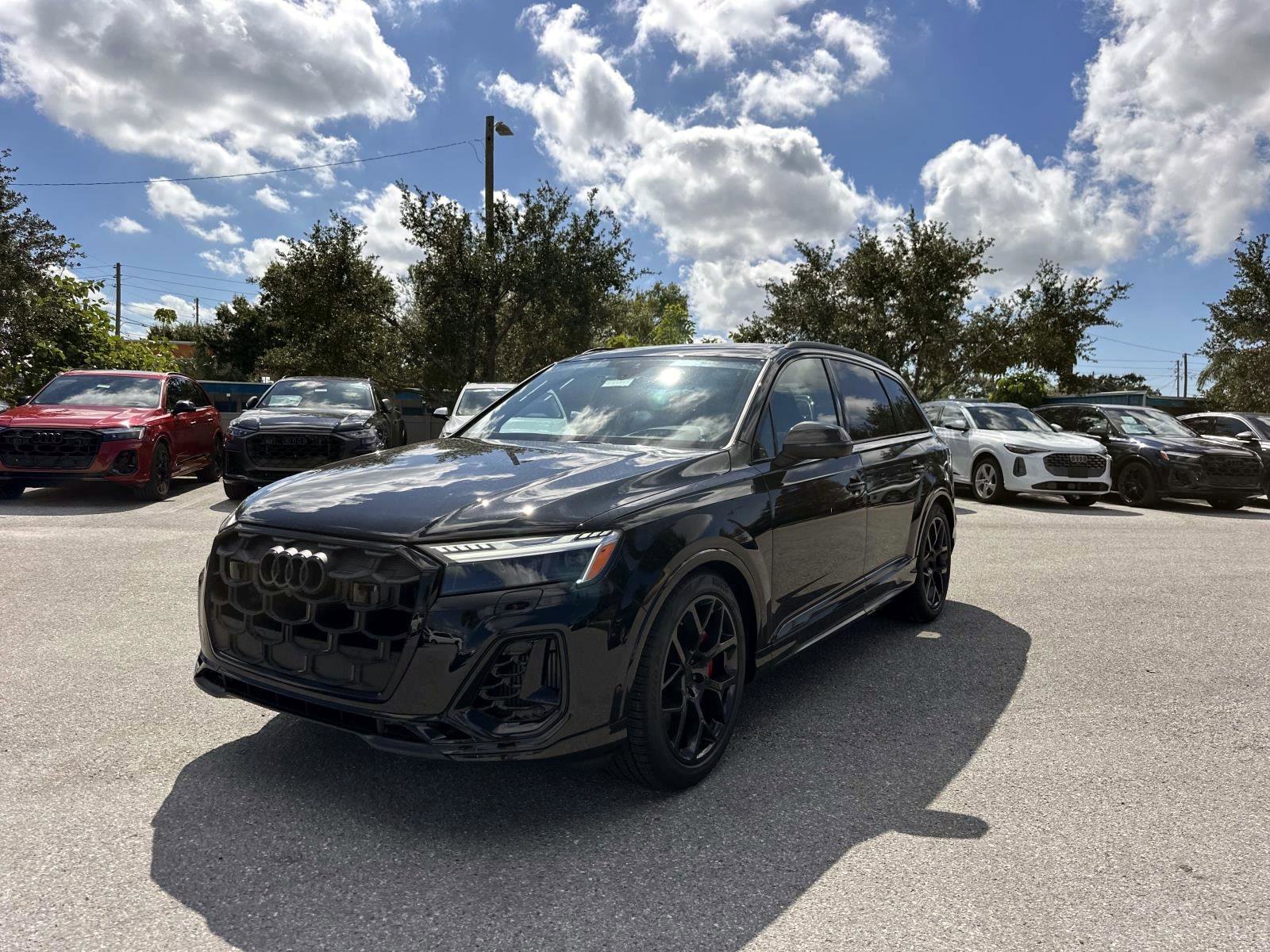 2026 Audi SQ7 Prestige photo 2