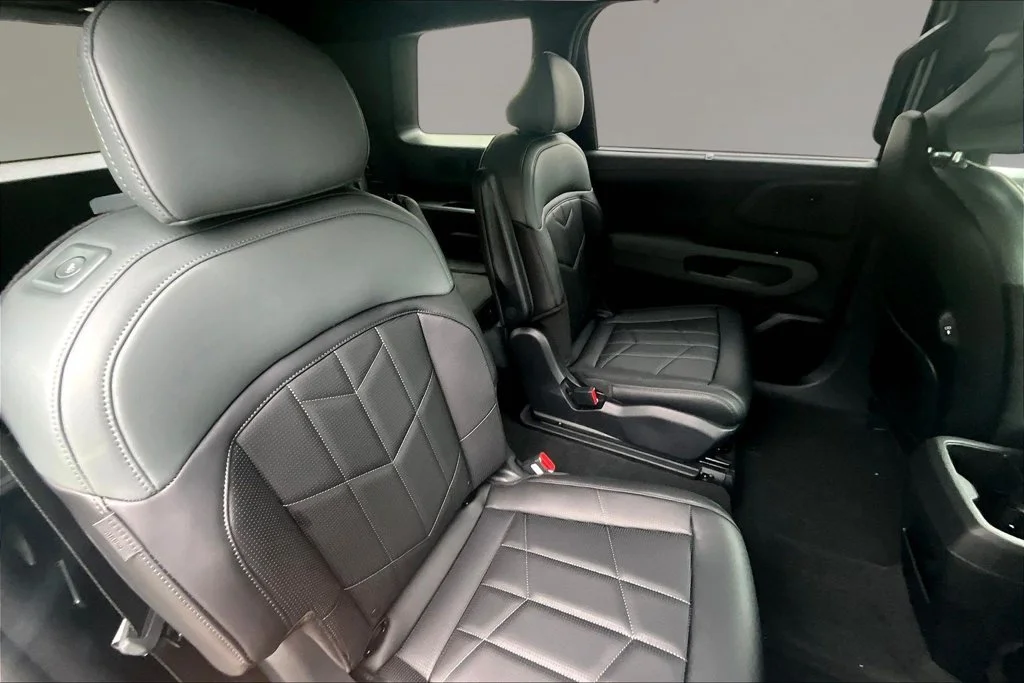 New 2027 Ebony Black Kia X-Line SX image 10