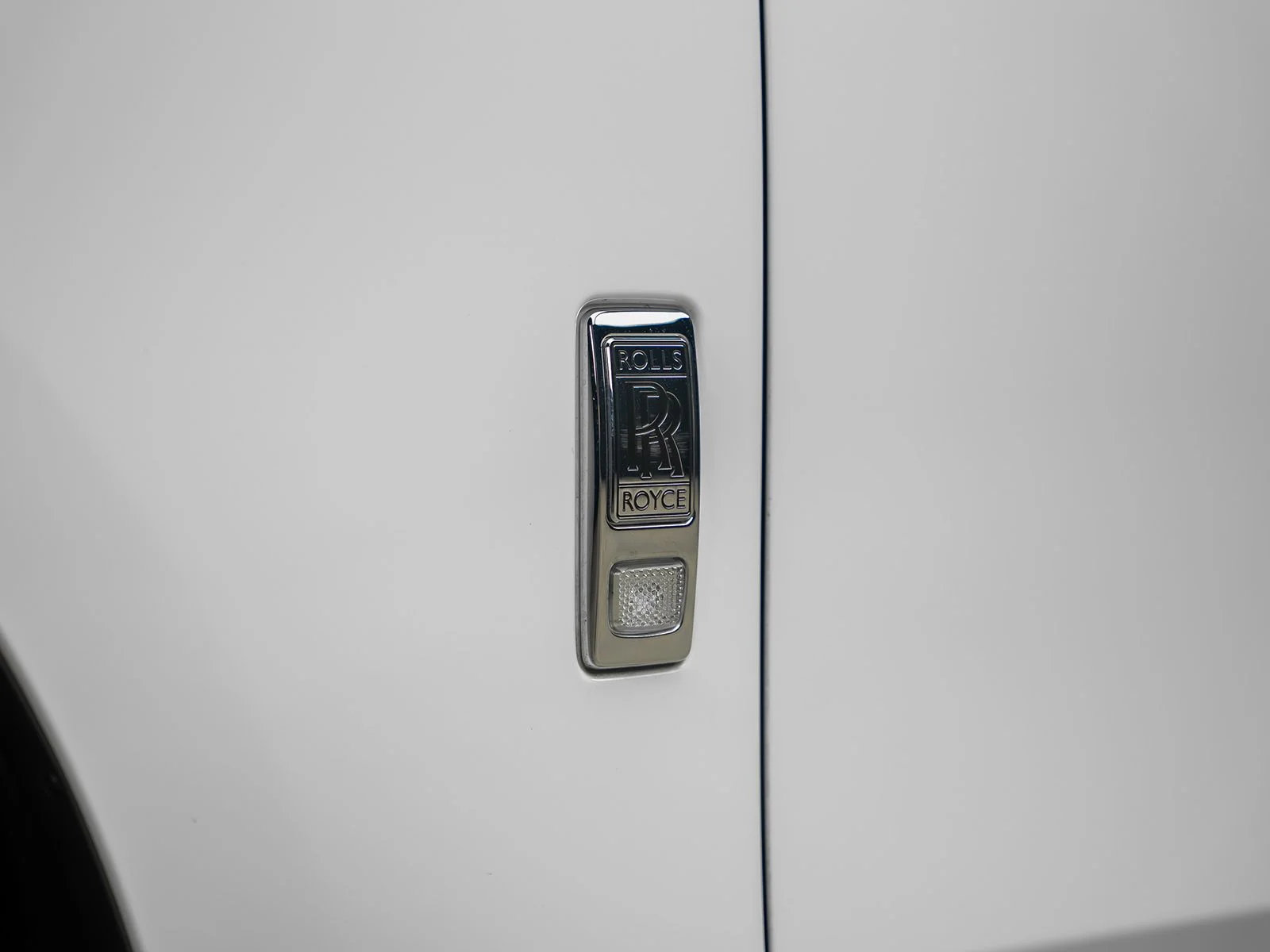 Used 2022 White Rolls-Royce Base image 23