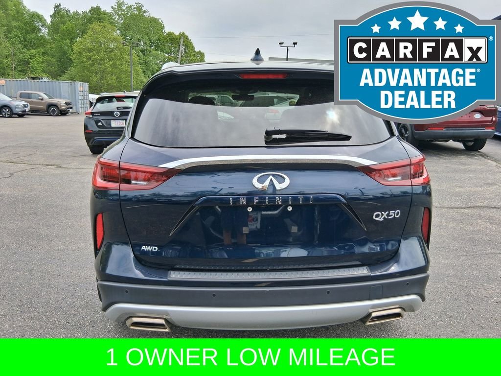 Used 2023 Blue INFINITI LUXE image 11