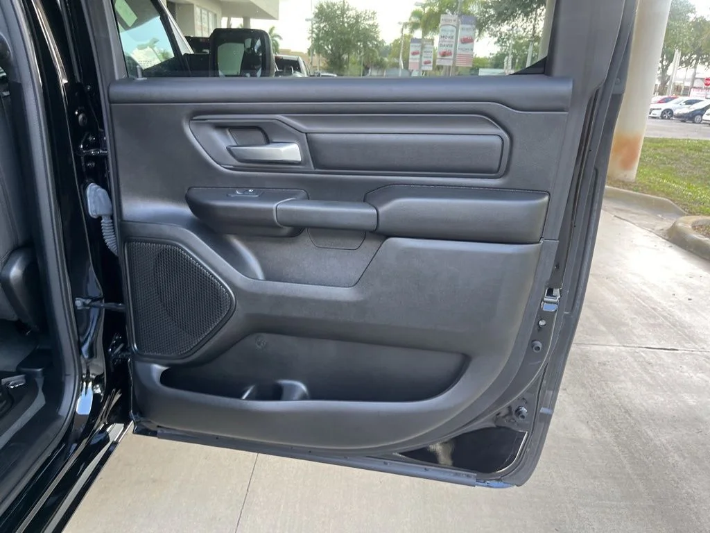 2023 RAM Ram 1500 Pickup Tradesman - Photo 22