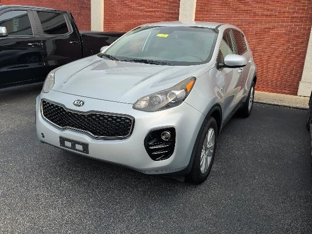 Used 2018 Silver Kia LX image 9
