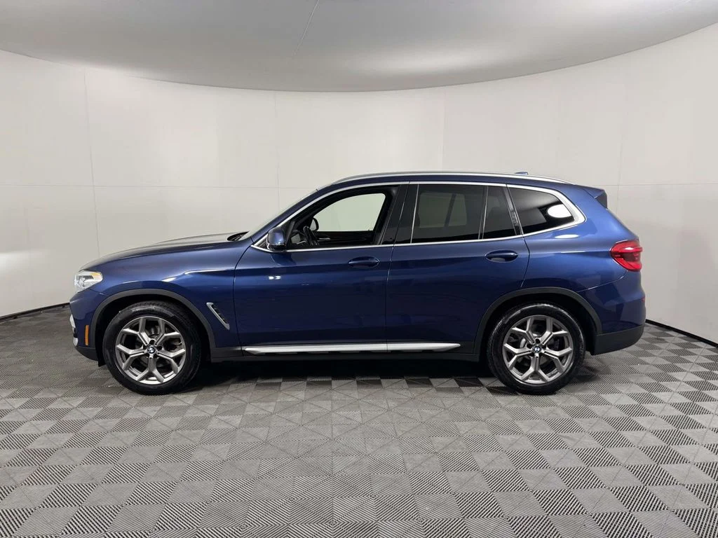 Used 2021 Blue BMW xDrive30i image 11